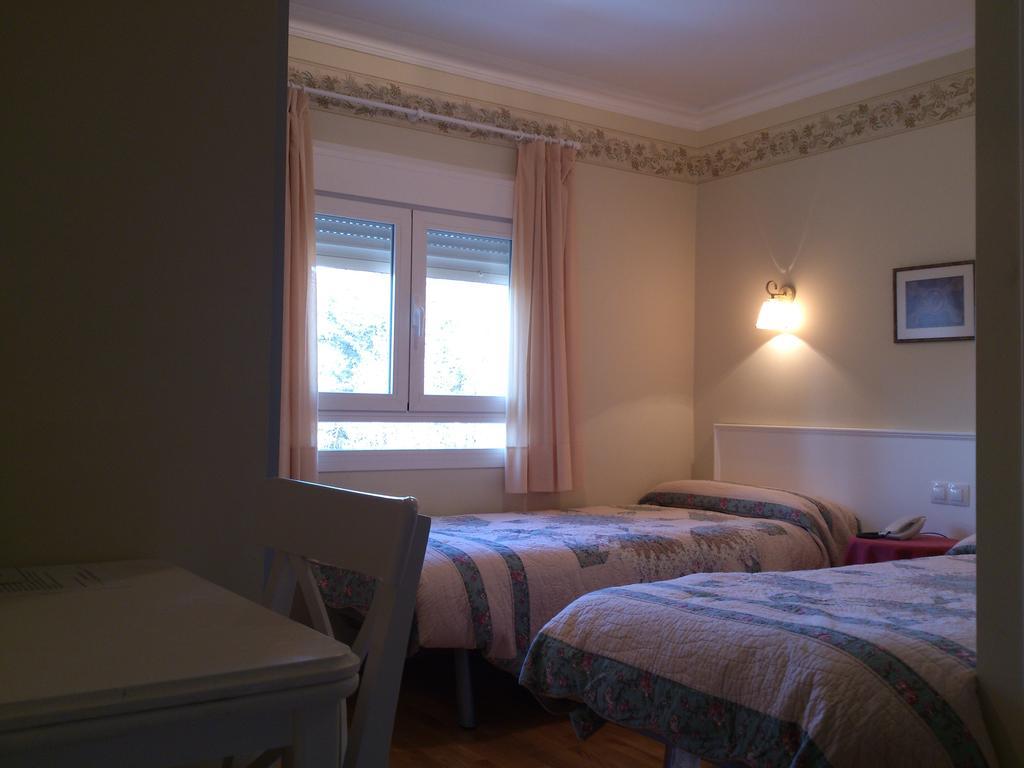 Hotel Chalet Puigdefabregas Jaca Quarto foto